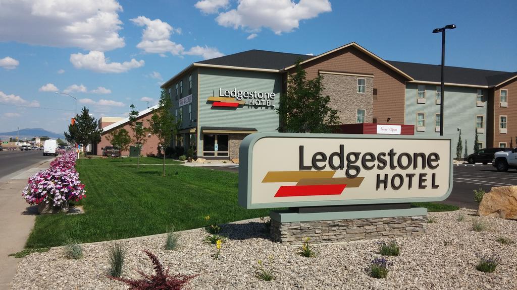 Ledgestone Hotel Vernal Zewnętrze zdjęcie